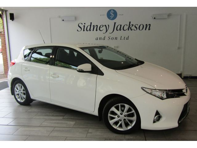 2013 (62) Toyota Auris 1.6 V-Matic Icon Hatchback 5dr Petrol Manual Euro 5 (132 ps)