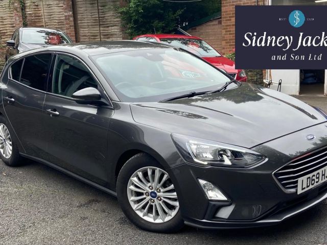 2019 (69) Ford Focus 1.0T EcoBoost Titanium Hatchback 5dr Petrol Manual Euro 6 (s/s) (125 ps)